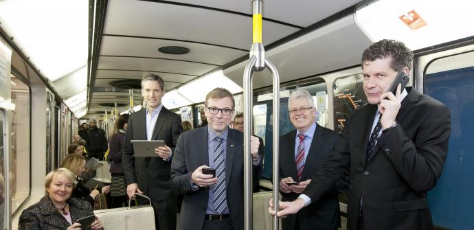 Montreal metro mobile network.jpg