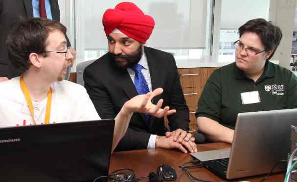 Innovation minister Navdeep Bains with students.jpg