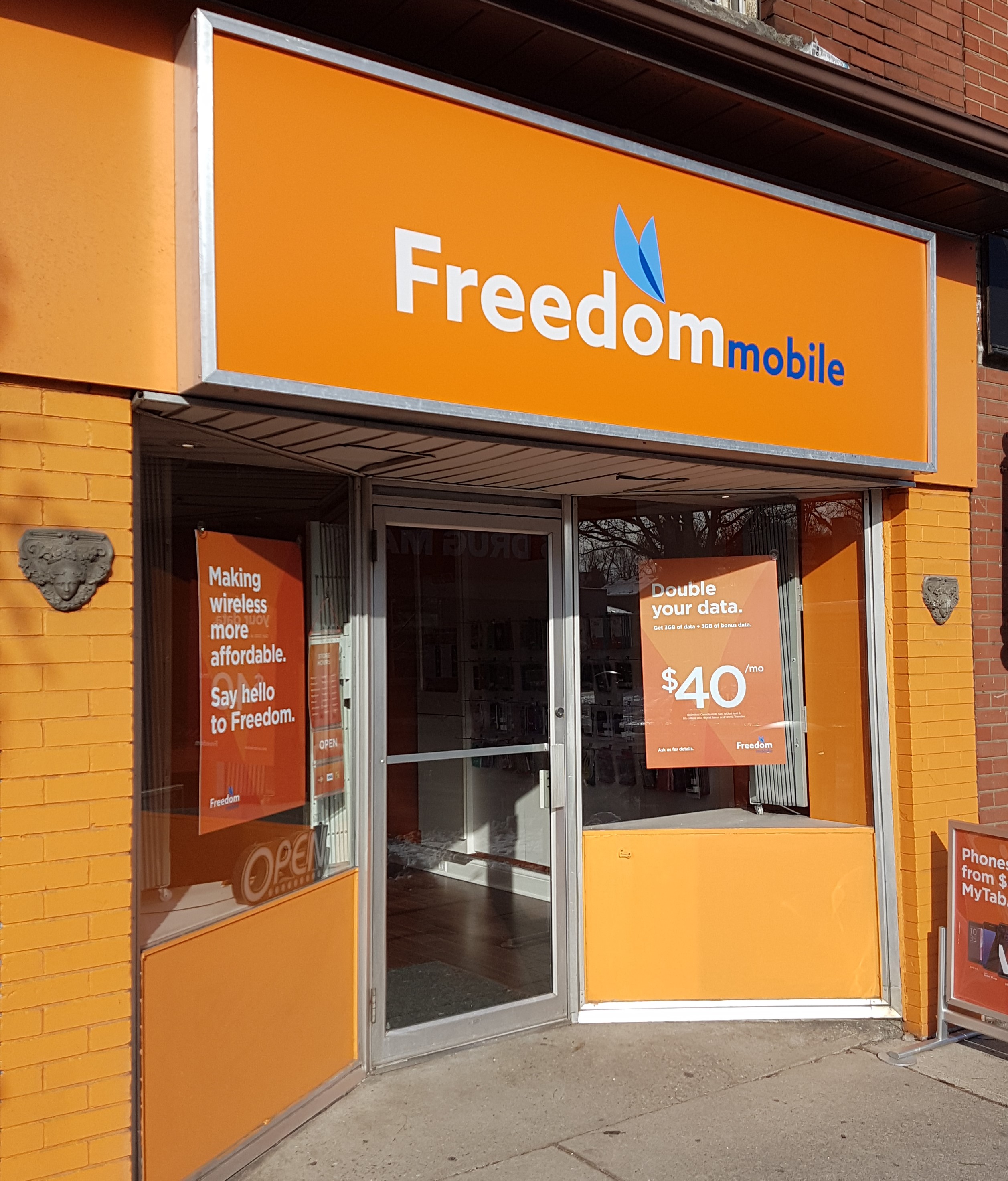 Wireless Code Review Freedom living up to its name, wants to ban
