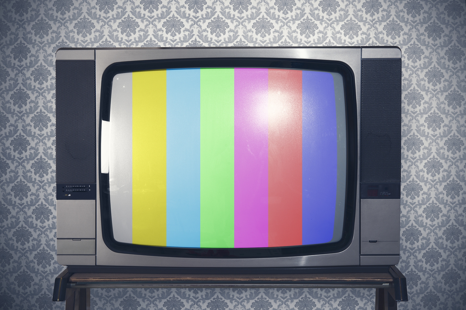Retro-Tv-44412757.jpg