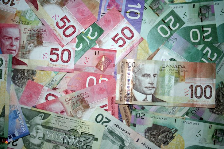 bigstock-Canadian-Money--1044393.jpg