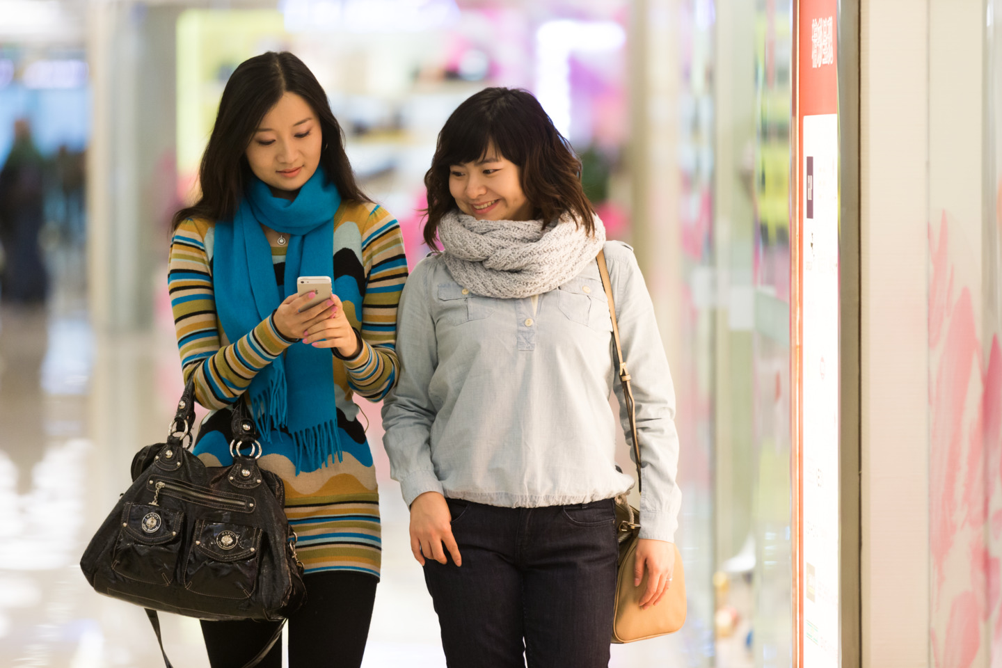 Ericsson's smartphone shopping report.jpg