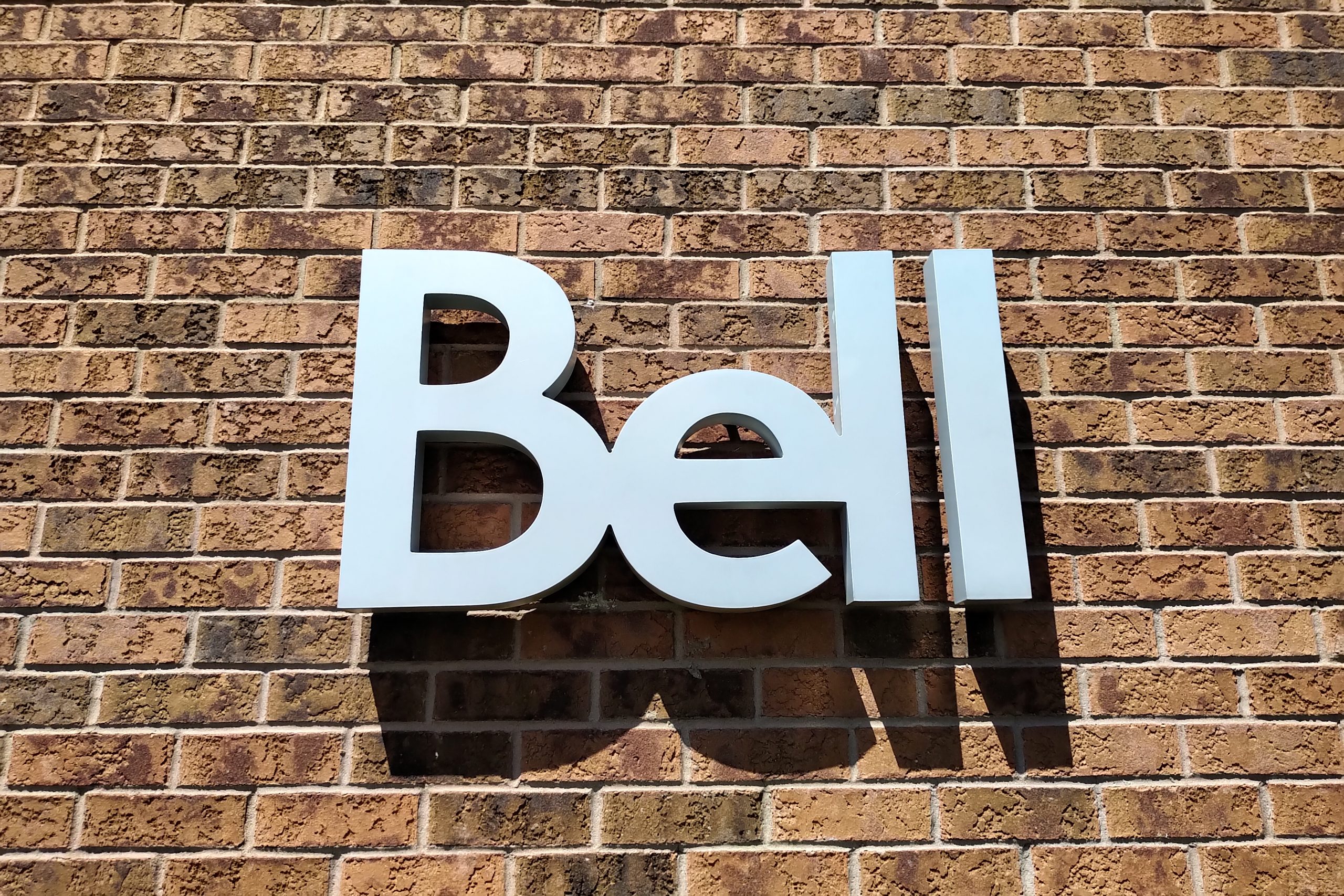 Bell launches 5G - and a $2.7 million research partnership with Western ...